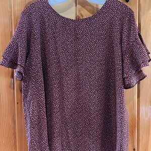 41 Hawthorn Dusty Rose and Black Ruffle Sleeve Blouse